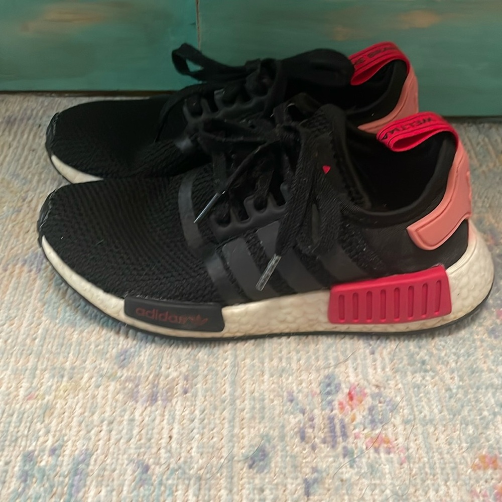 ADIDAS NMD_R1 'Core Black Tactile Rose' Running Shoes Size 5.5